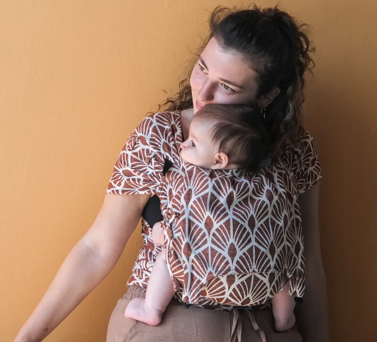 The Ultimate Guide to Baby Carriers: Which One is Right for You? baby carriers The Ultimate Guide to Baby Carriers: Which One is Right for You?