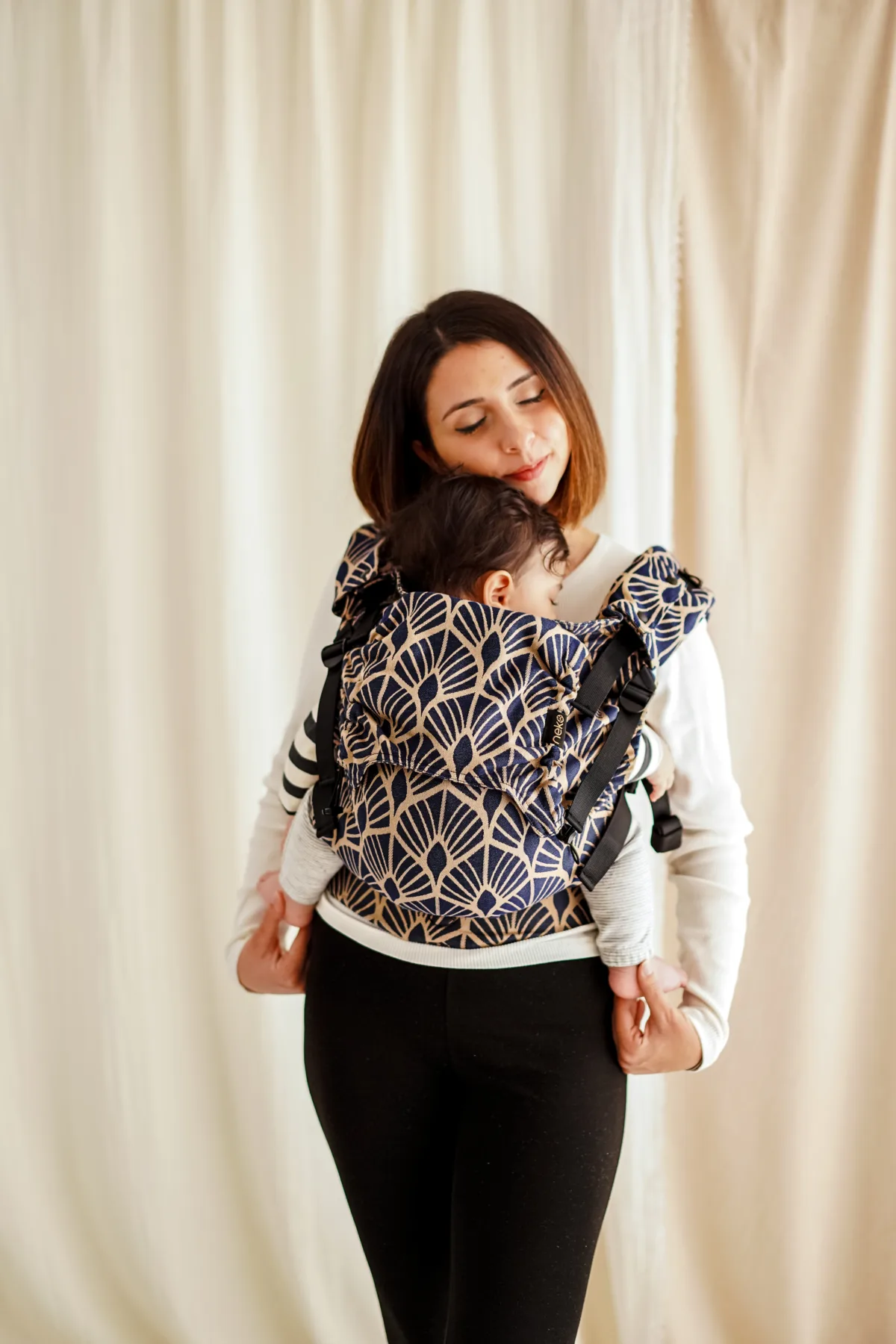 Neko Switch Medium Size - Kidonya Elegance - Image 3